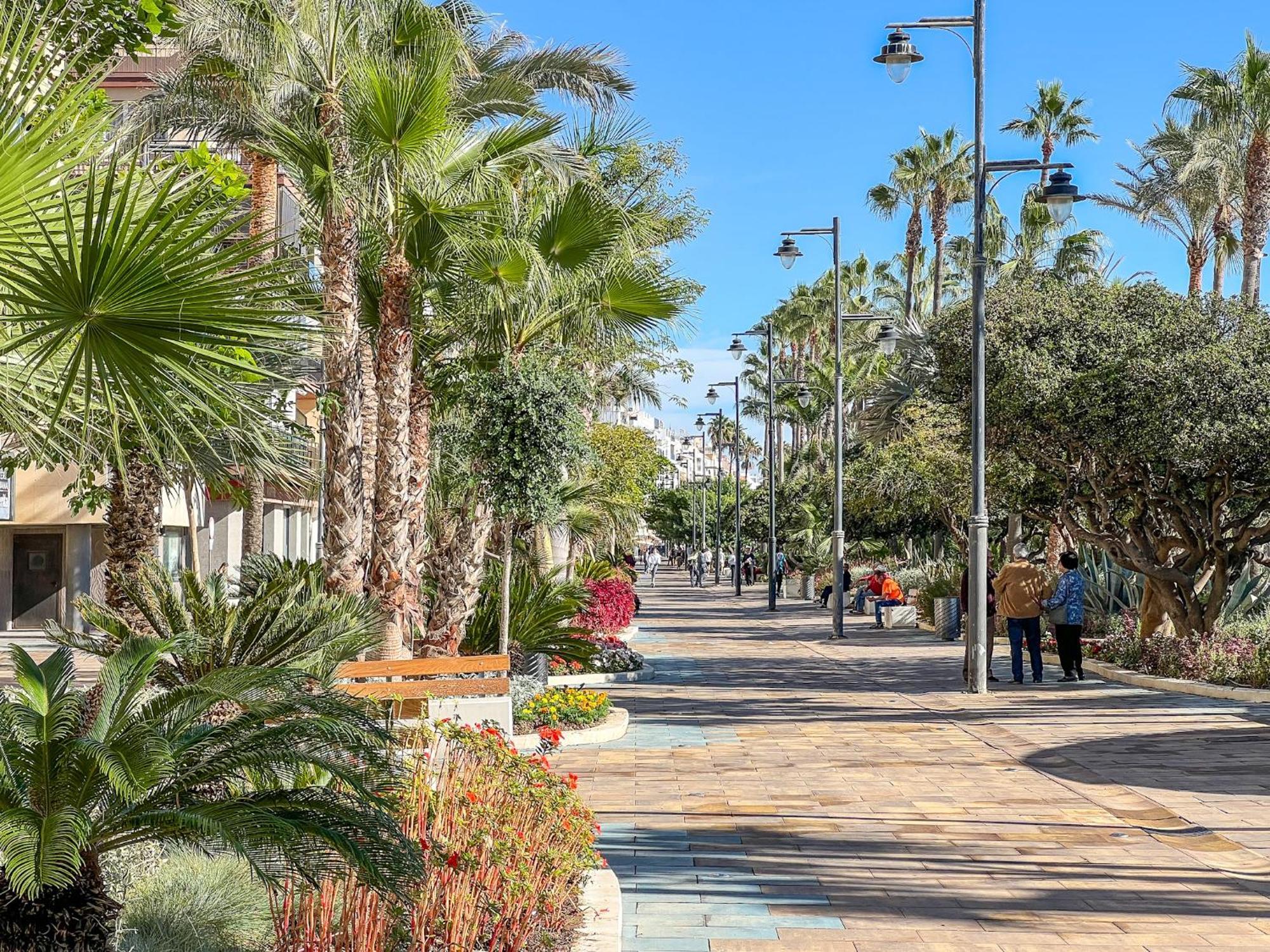 Hanami Avenida De Espana Estepona Dış mekan fotoğraf