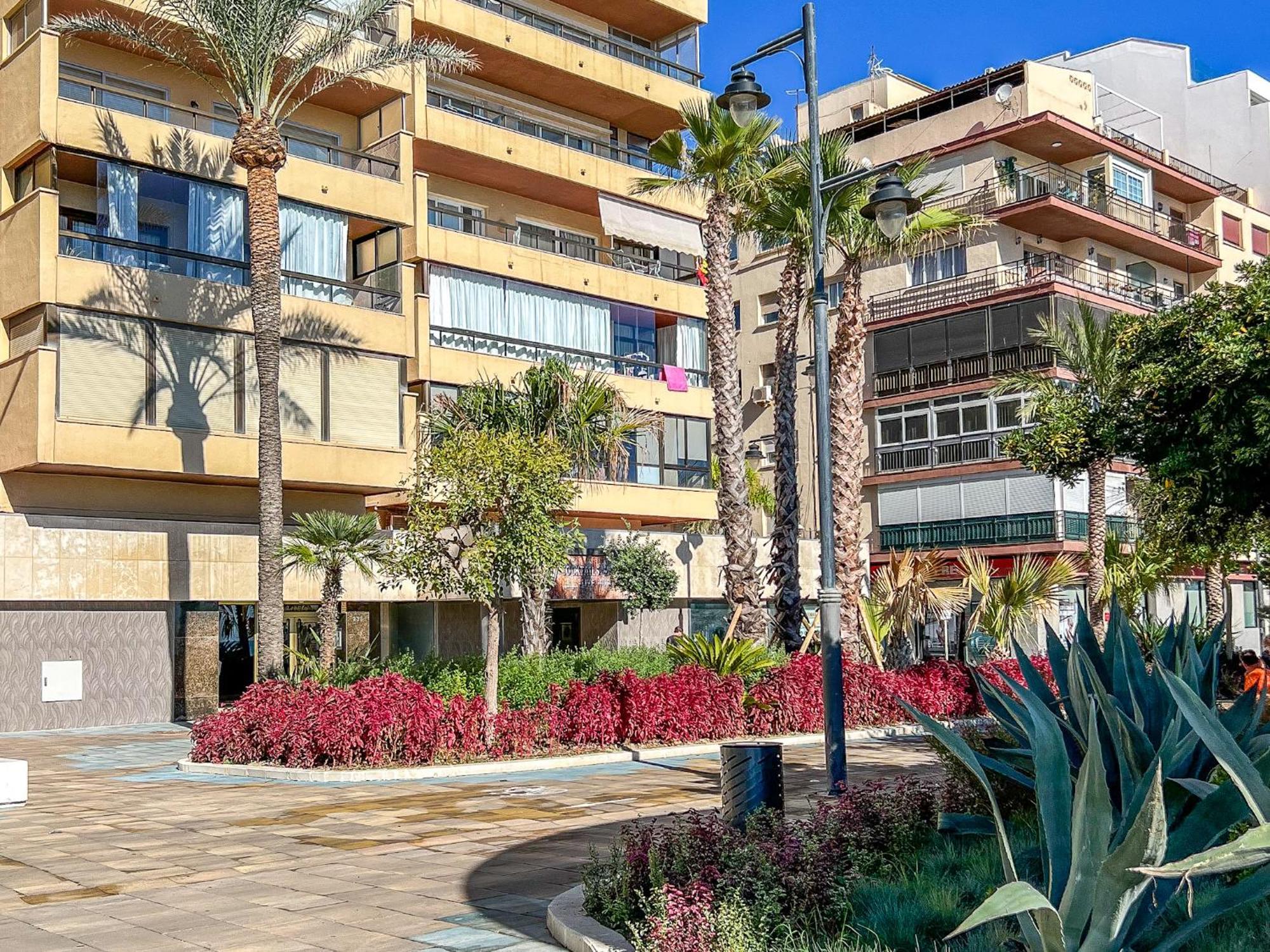 Hanami Avenida De Espana Estepona Dış mekan fotoğraf